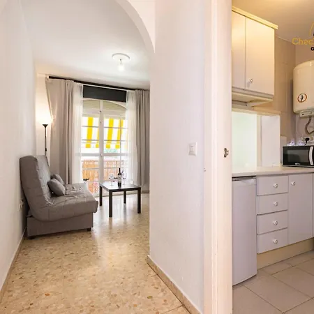 Apartment El Bajondillo A 30 Metros De La Playa Torremolinos